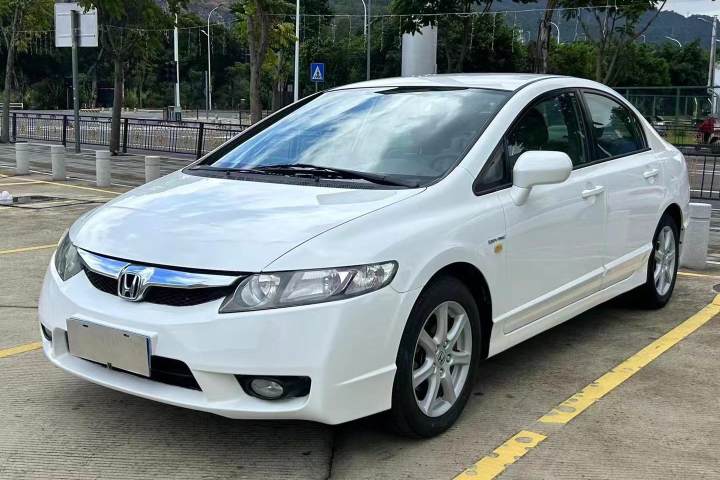 本田 思域 1.8L 自动经典版