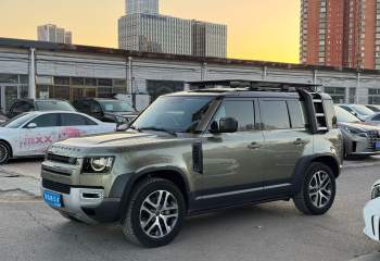 路虎 卫士 2023款 110 3.0T P400 暗黑特别版