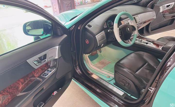 捷豹 XF 2012款 XF 3.0L V6风华版