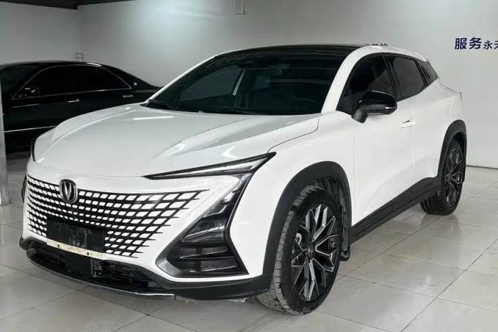 长安 UNI-T 2.0T 尊贵型