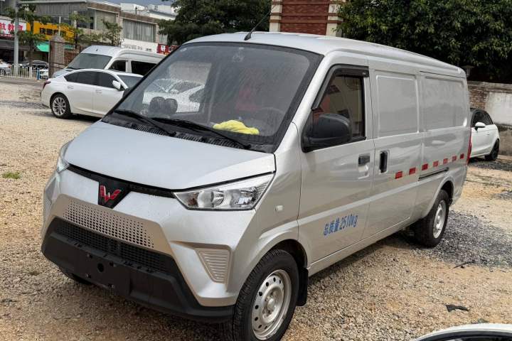 五菱汽车 五菱EV50 厢式物流车慧视通宁德41.86kWh柳机电控
