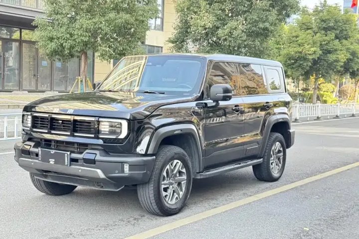 北京越野 BJ40 2024款 2.0T 全新城市猎人版 侠客型