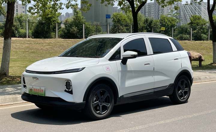 吉利几何 E萤火虫 2024款 401km 萤光