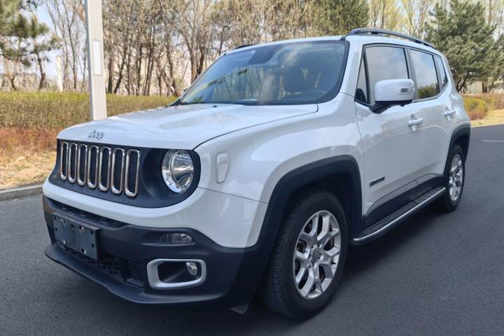 Jeep 自由侠 互联大屏版 180T 自动高能版