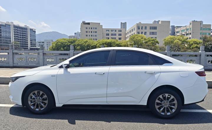 吉利几何 A 2022款 Pro 430KM 公务版