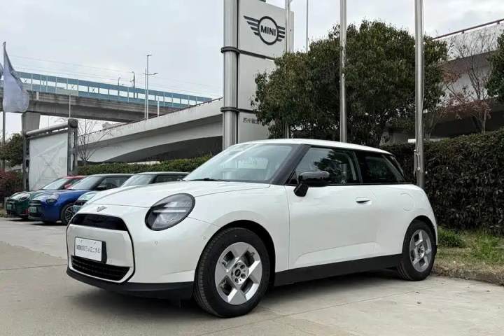 MINI 电动 COOPER 456km COOPER E 大玩家