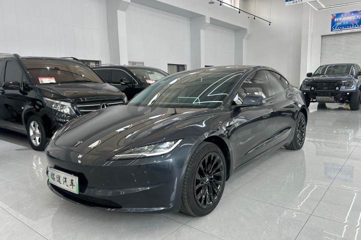 特斯拉 Model 3 后轮驱动版