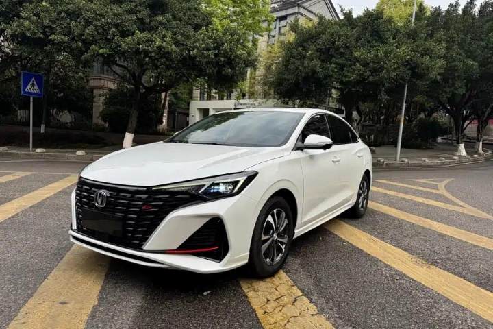 长安 逸动 2023款 畅享版 PLUS 蓝鲸NE 1.4T GDI DCT尊贵版