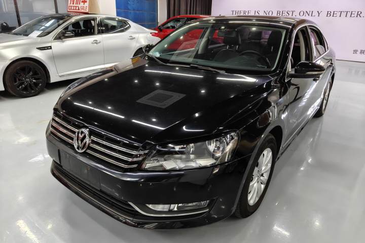 大众 帕萨特 2015款 1.8TSI DSG尊荣版