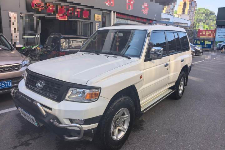 猎豹汽车 猎豹Q6 2015款 2.4L 手动四驱卓越型