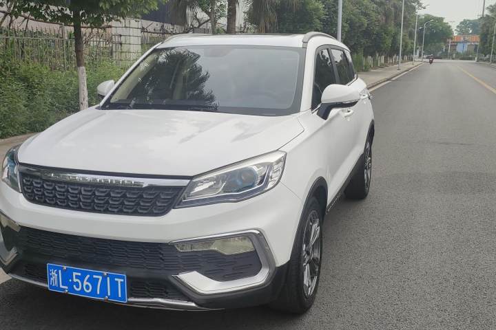 猎豹汽车 猎豹CS9 1.5T CVT劲朗型
