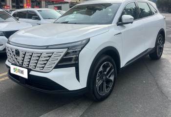 长安 CS75PLUS 2025款 第四代 1.5T 新蓝鲸 智慧尊享型