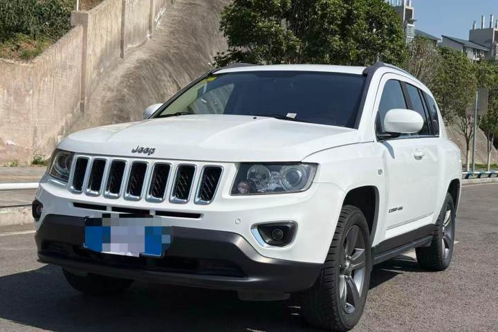 Jeep 指南者(进口) 2014款 改款 2.4L 四驱舒适版
