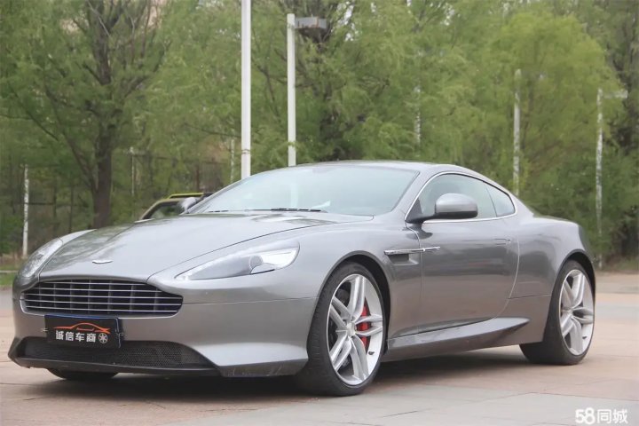阿斯顿·马丁 DB9 6.0L Coupe