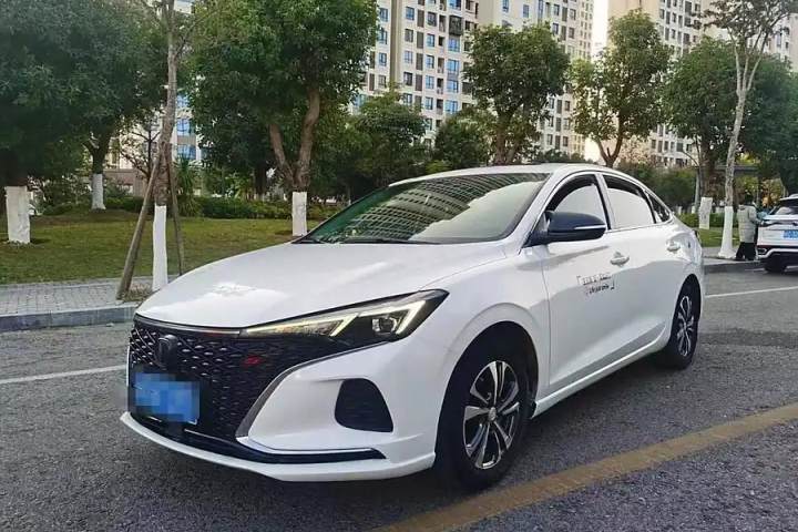长安 逸动 PLUS 蓝鲸NE 1.4T GDI DCT尊贵型
