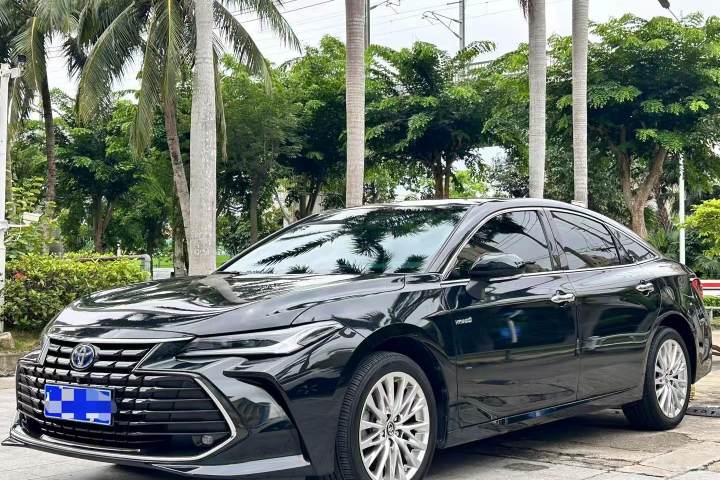 丰田 亚洲龙 双擎 2.5L XLE尊贵版