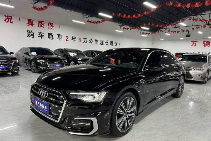 奥迪 A6L 改款 45 TFSI quattro 尊享动感型