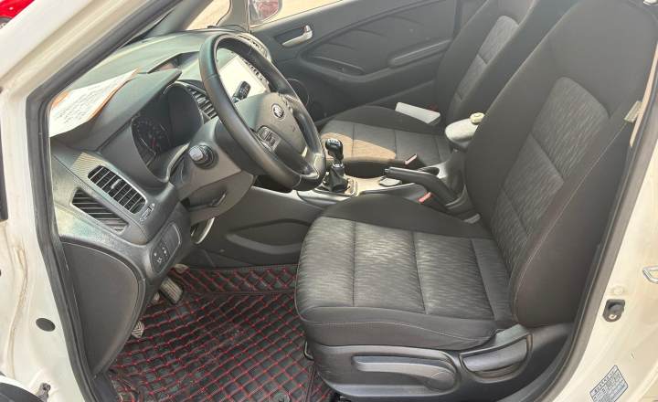 起亚 K3 2013款 1.6L 手动GLS