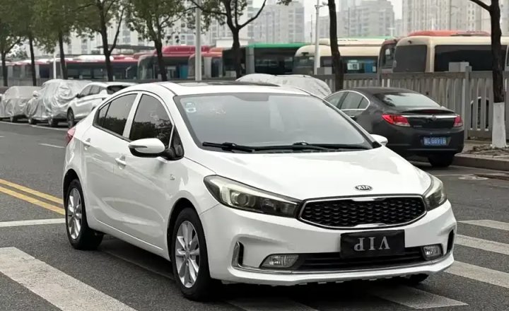 起亚 K3 2016款 1.6L 自动GLS