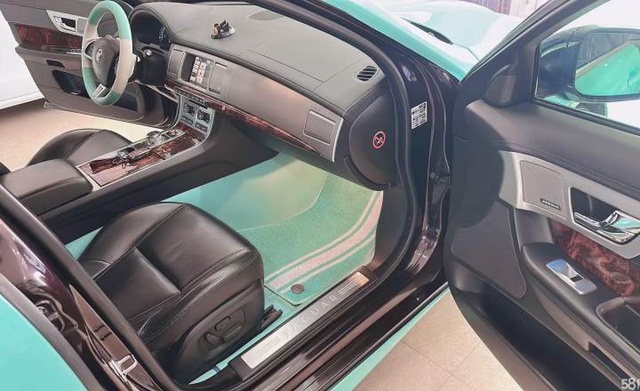 捷豹 XF 2012款 XF 3.0L V6风华版
