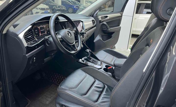 大众 探岳 2021款 330TSI 两驱豪华智联版Plus