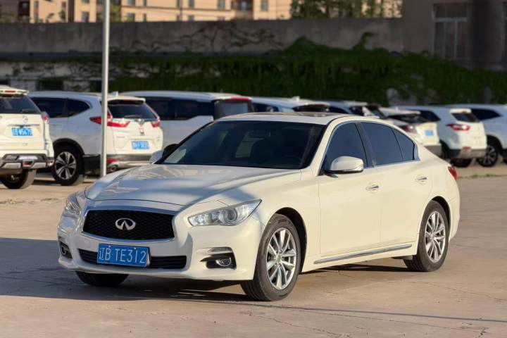 英菲尼迪 Q50L 2016款 2.0T 舒适版