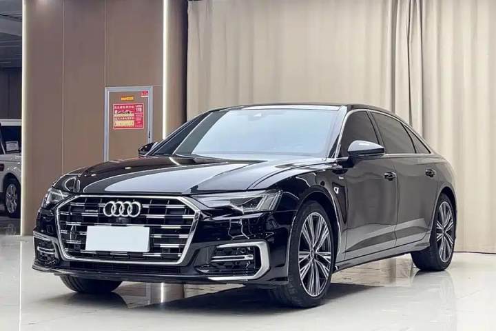 奥迪 A6L 45 TFSI quattro 臻选动感型