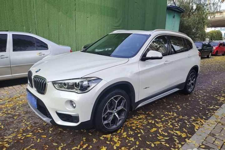 宝马 X1 2018款 xDrive20Li 尊享型