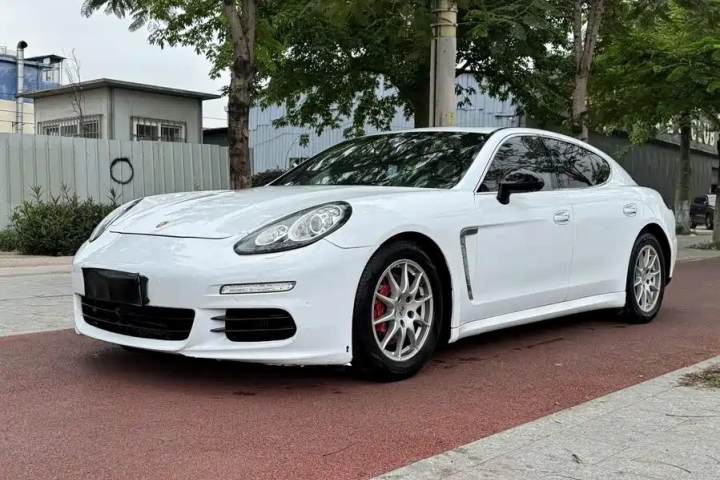 保时捷 Panamera Panamera 4 3.0T