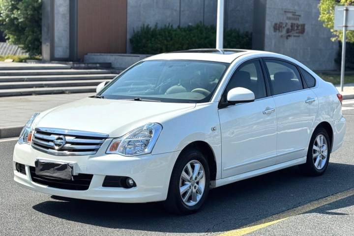 日产 轩逸 经典 1.6XE+ CVT智联领先版