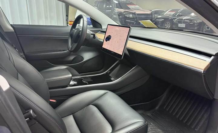 特斯拉 Model 3 2020款 标准续航后驱升级版