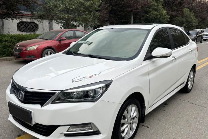 长安 悦翔V7 1.6L 手动乐享型 国V