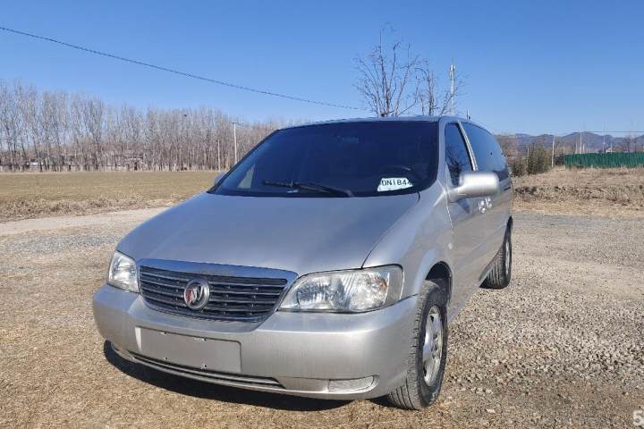 别克 GL8 2.5L GT 精英版