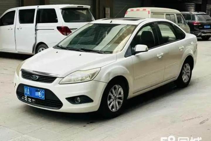 福特 福克斯 三厢 1.8L 自动时尚型