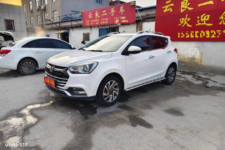 江汽集团 瑞风S2 1.5L 手动豪华智能型