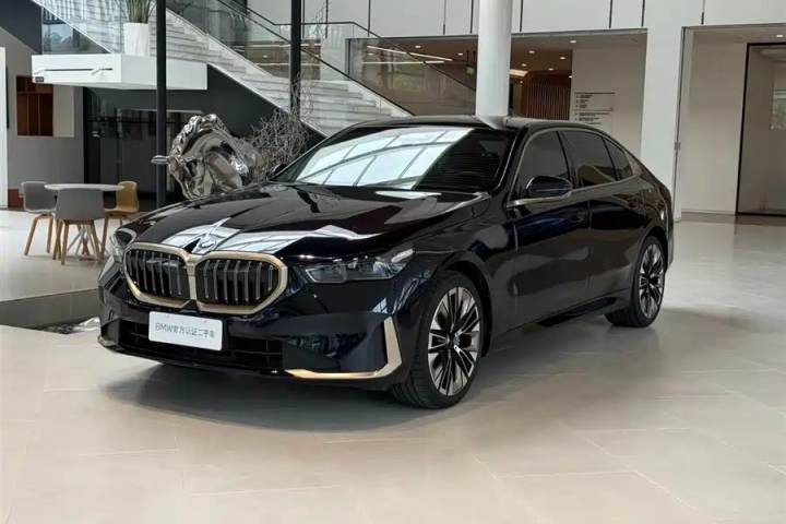 宝马 5系 2025款 530Li 尊享型 豪华套装