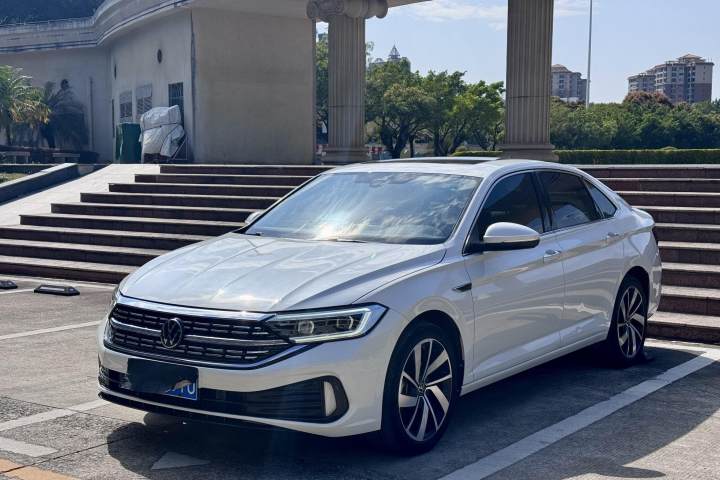 大众 速腾 300TSI DSG卓越版