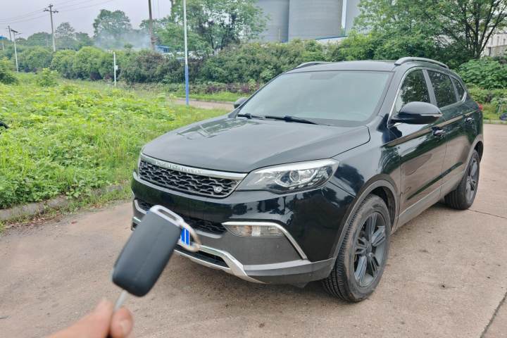 猎豹汽车 猎豹CS10 1.5T 手动精英型