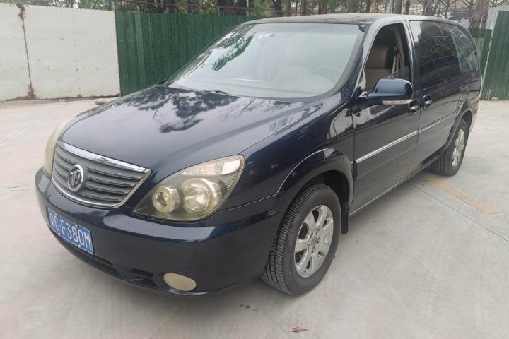 别克 GL8 陆尊 3.0L LT 豪华版