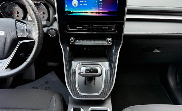 哈弗 M6 2023款 PLUS 1.5T DCT精英智联型