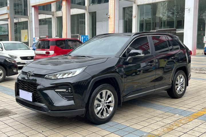 丰田 威兰达 2.0L CVT两驱领先版