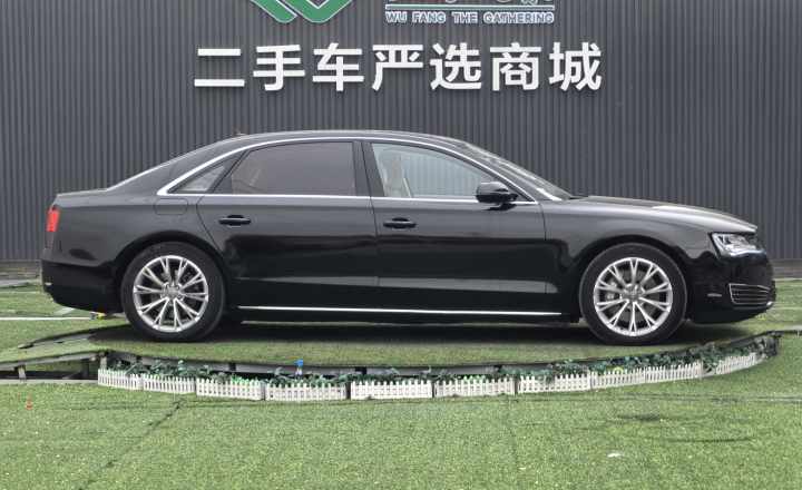 奥迪 A8 2012款 A8L 45 TFSI quattro舒适型
