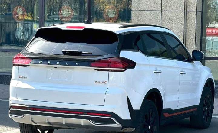 吉利汽车 博越 2022款 博越X 1.8TD DCT智慧型