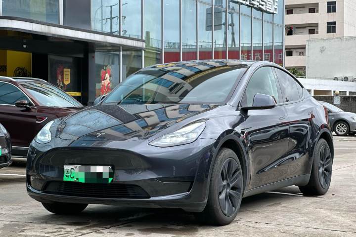 特斯拉 Model Y 后轮驱动版
