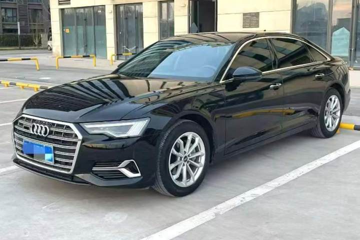 奥迪 A6L 40 TFSI 豪华致雅型