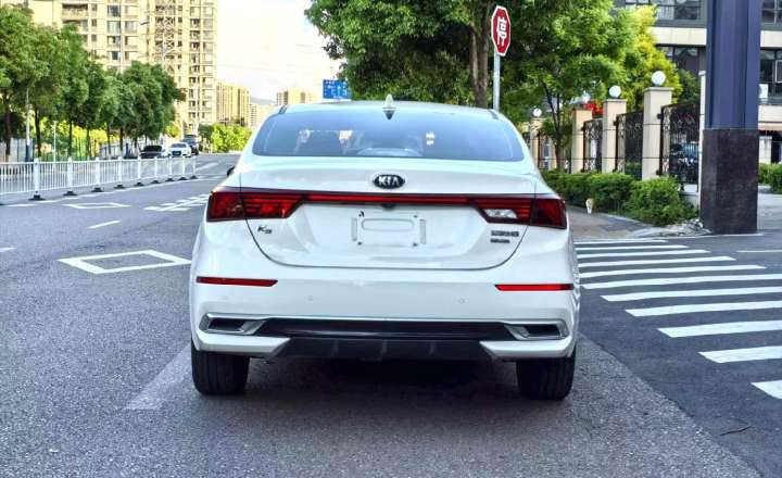 起亚 K3 2020款 1.5L CVT时尚版