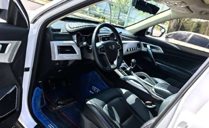 吉利汽车 博越 2018款 1.8TD 手动两驱智雅型
