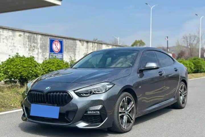 宝马 2系(进口) 225i 四门轿跑车 M运动曜夜套装