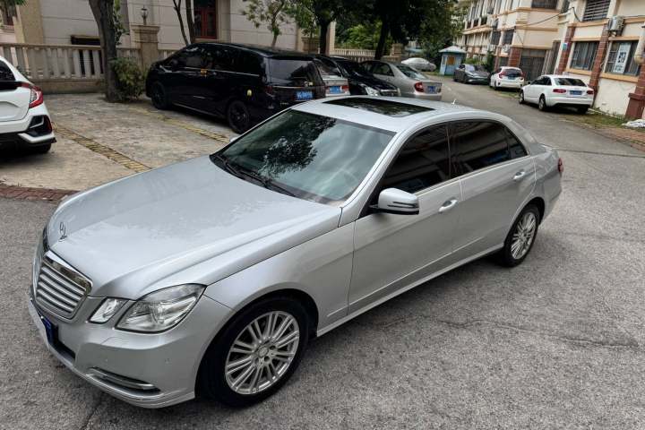 奔驰 E级 E 260 L CGI时尚型