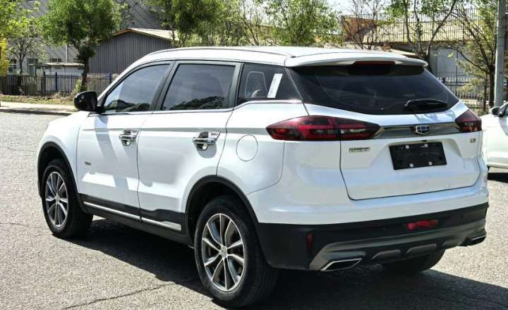 吉利汽车 博越 2018款 1.8TD 手动两驱智雅型
